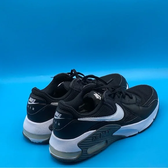 Nike Men's Black and White Air Max Sneakers - Picture 3 of 4